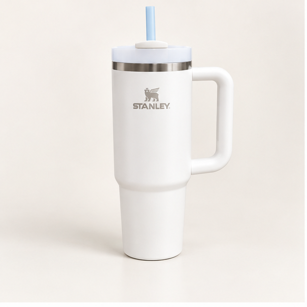 Stanley Quencher H2.0 tumbler with handle and straw in white, insulated Stanley cup
